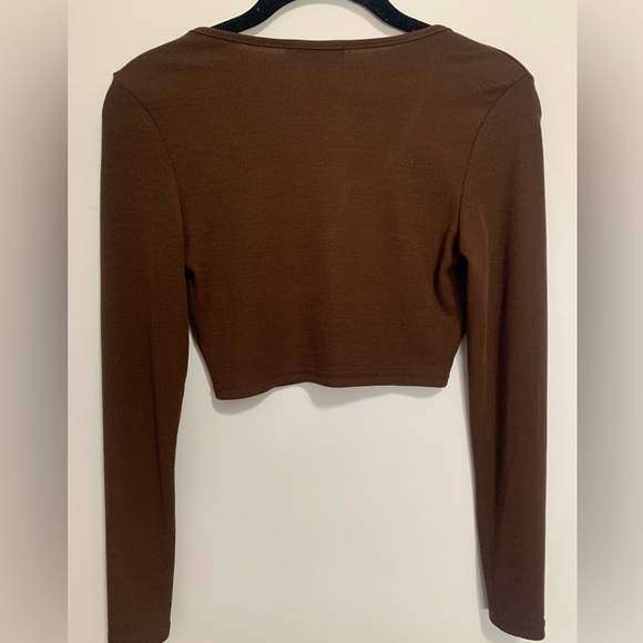 Women’s Low Cut Crop Top. Ribbed. Long sleeve. NWOT. XS - Picture 4 of 4